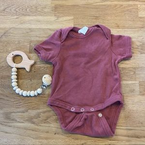 kate quinn organic cotton onesie 0-3